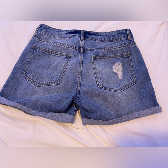 Jean shorts - Picture 2 of 3